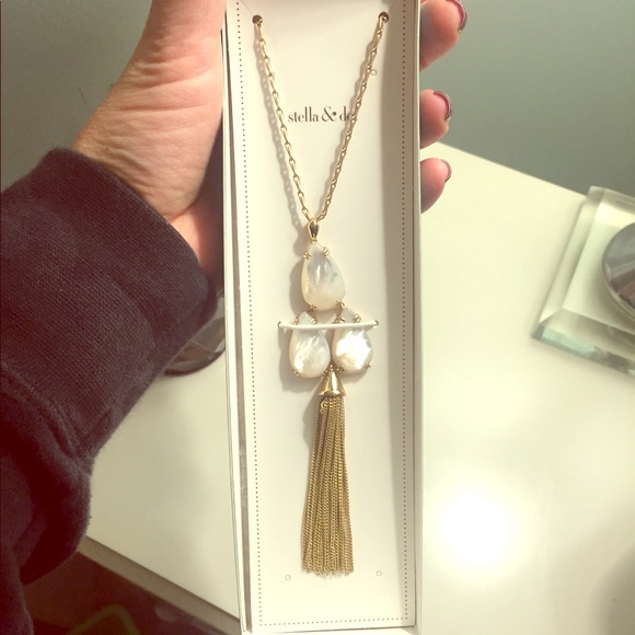 Stella & Dot Jewelry - Stella & Dot Botanical Tassel Necklace